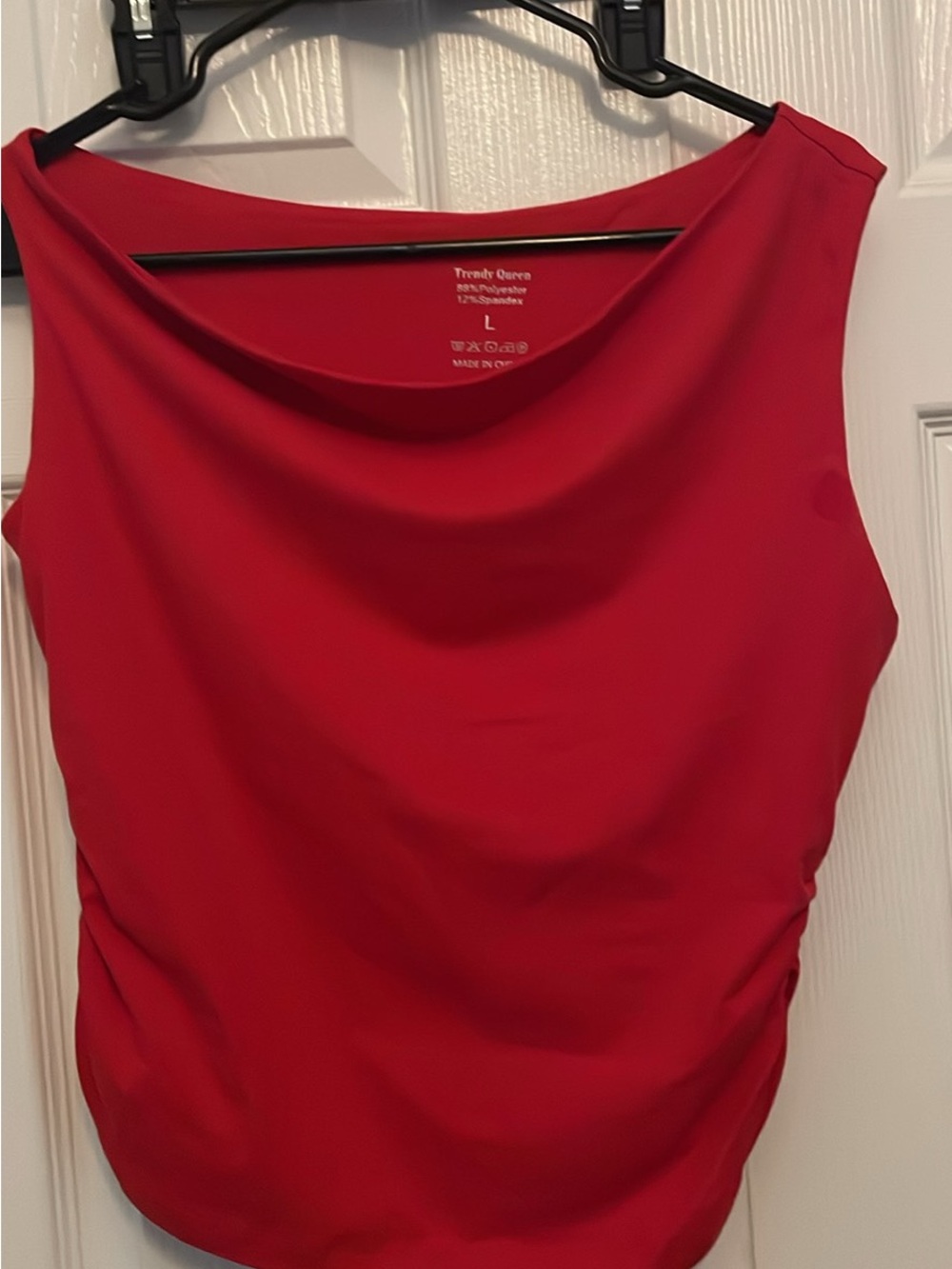 Red Sleeveless Drape Neck Top - L